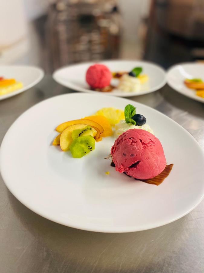 Hotel Restaurant Heidihof Maienfeld Eksteriør billede